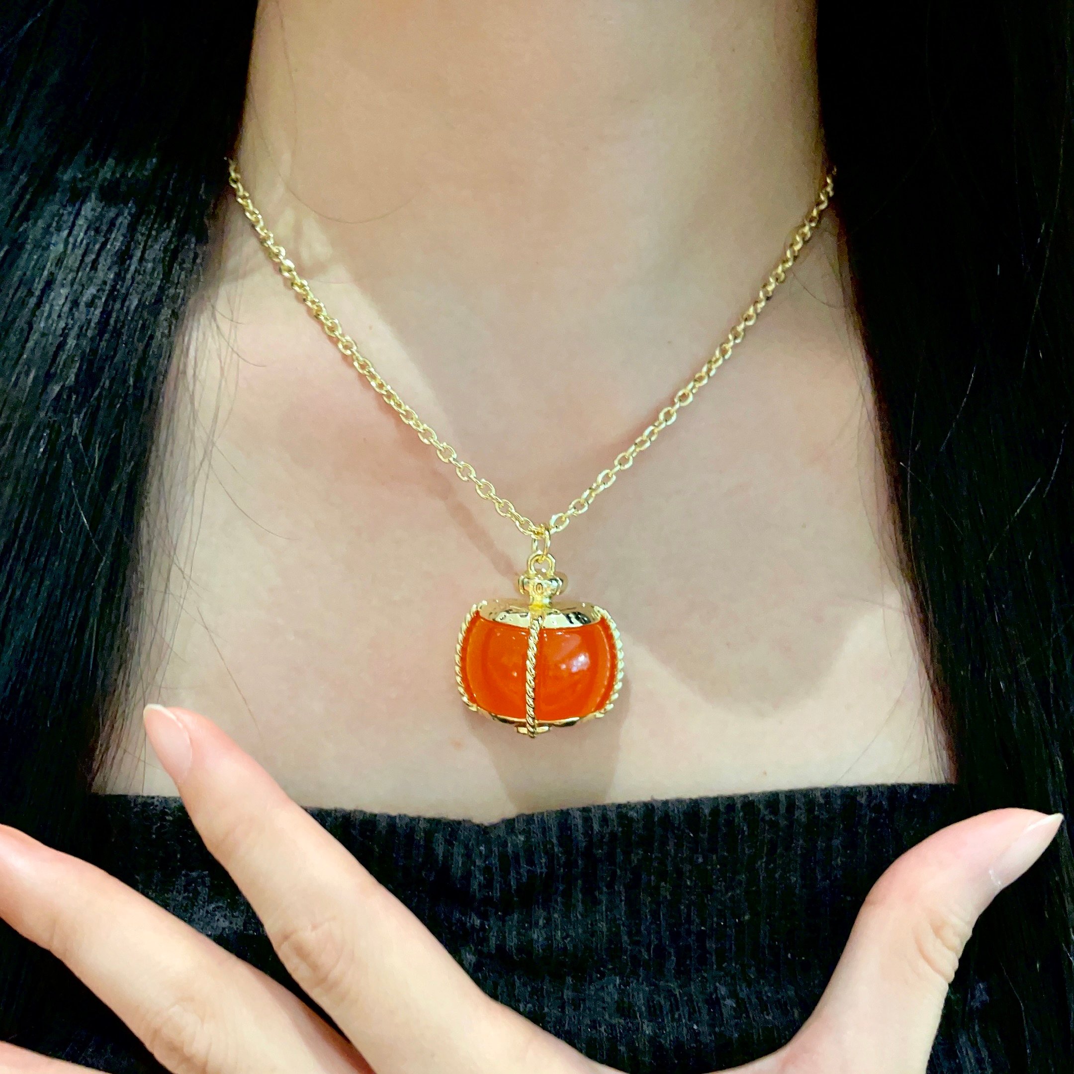 TOP CHANEL Necklace - Gold