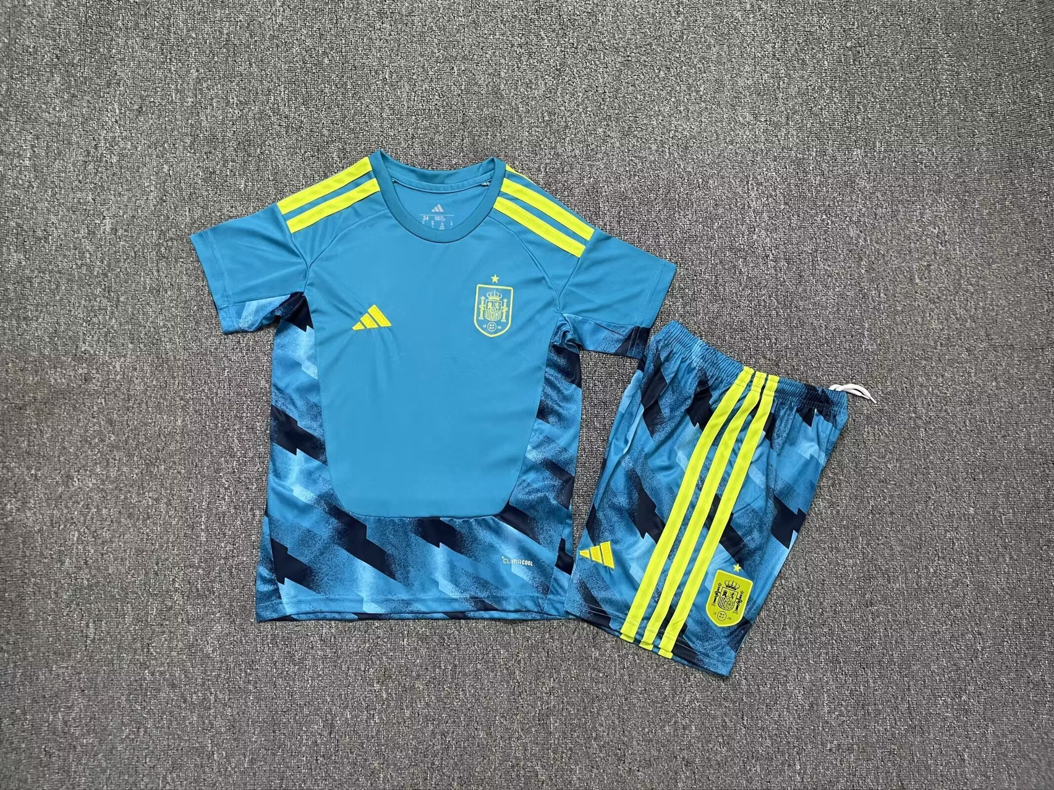 Spain 2026 World Cup Goalkeeper Kids Kits Jersey