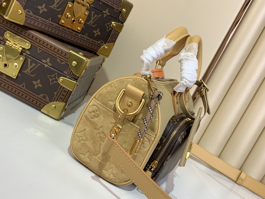 TOP Louis Vuitton LV KEEPALL BANDOULIÈRE 25  Travel Bag  15 x 11 x 25cm - Brown