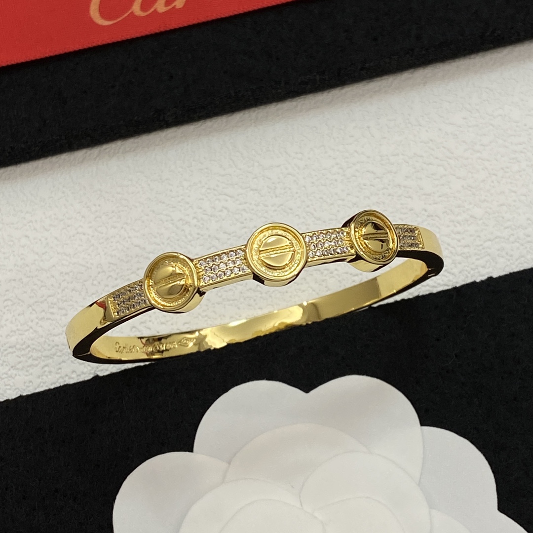 TOP Cartier Bracelet - 2 Colors