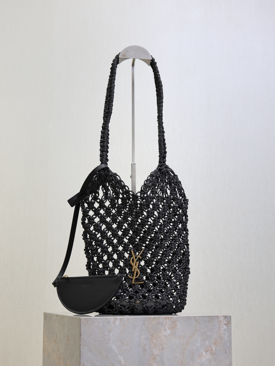 TOP Yves Saint Laurent YSL Woven Shopping Bag 18x16x33cm - Black