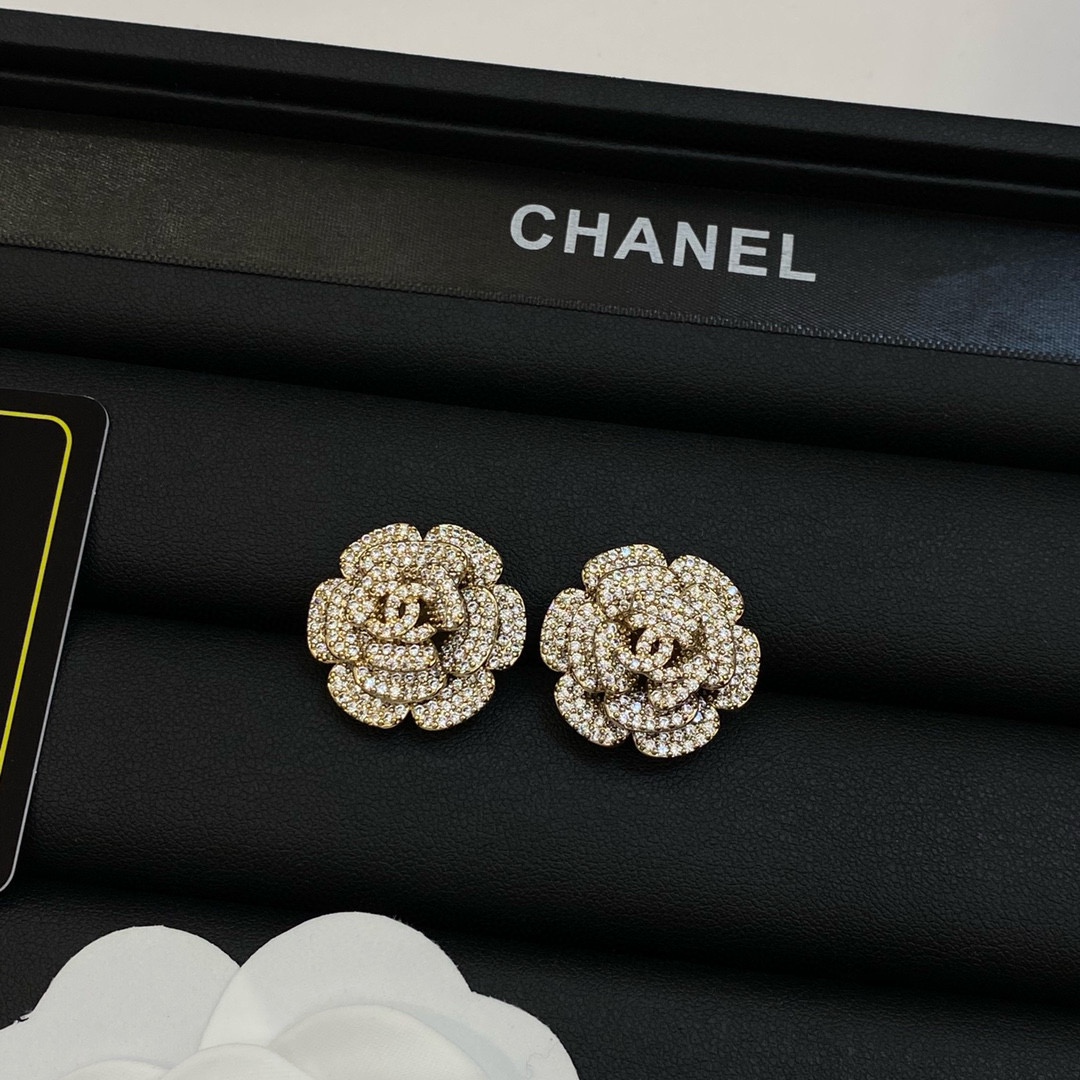 TOP CHANEL Earrings - Collection