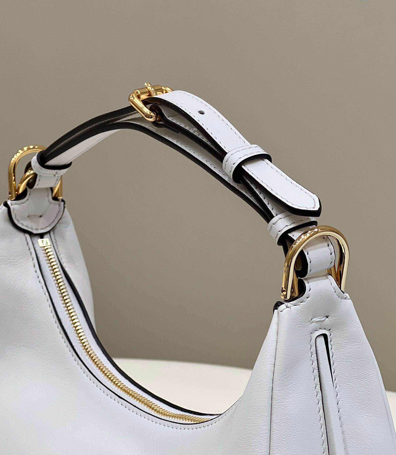 TOP FENDI FENDIgraphy Small Bag - White