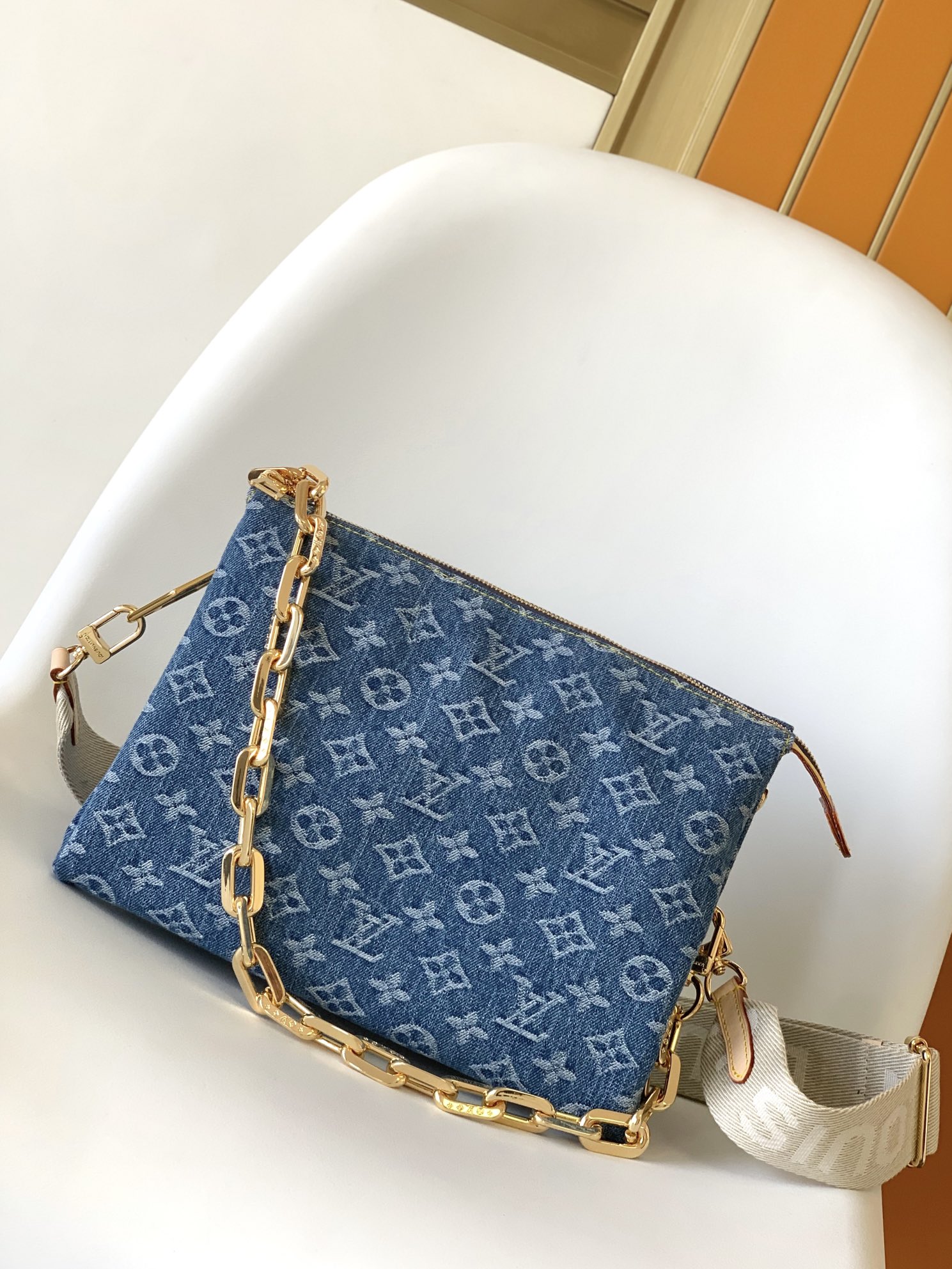 TOP Louis Vuitton LV Cousin Small Handbag 26x20x12cm - Denim Blue