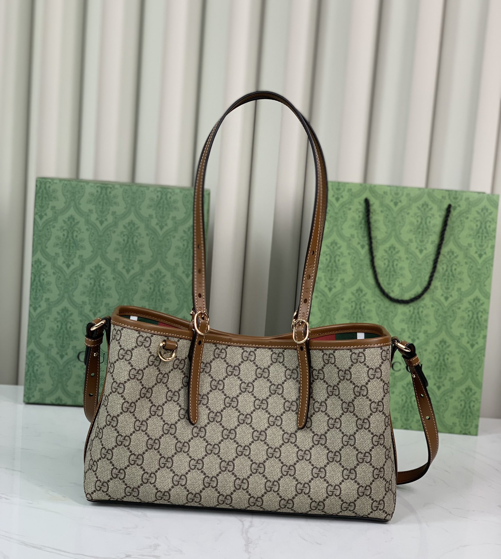 TOP GUCCI G*G Shopping Bag 31X18X11cm - Brown