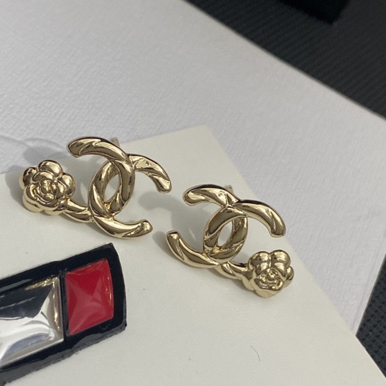 TOP CHANEL Earrings - Gold