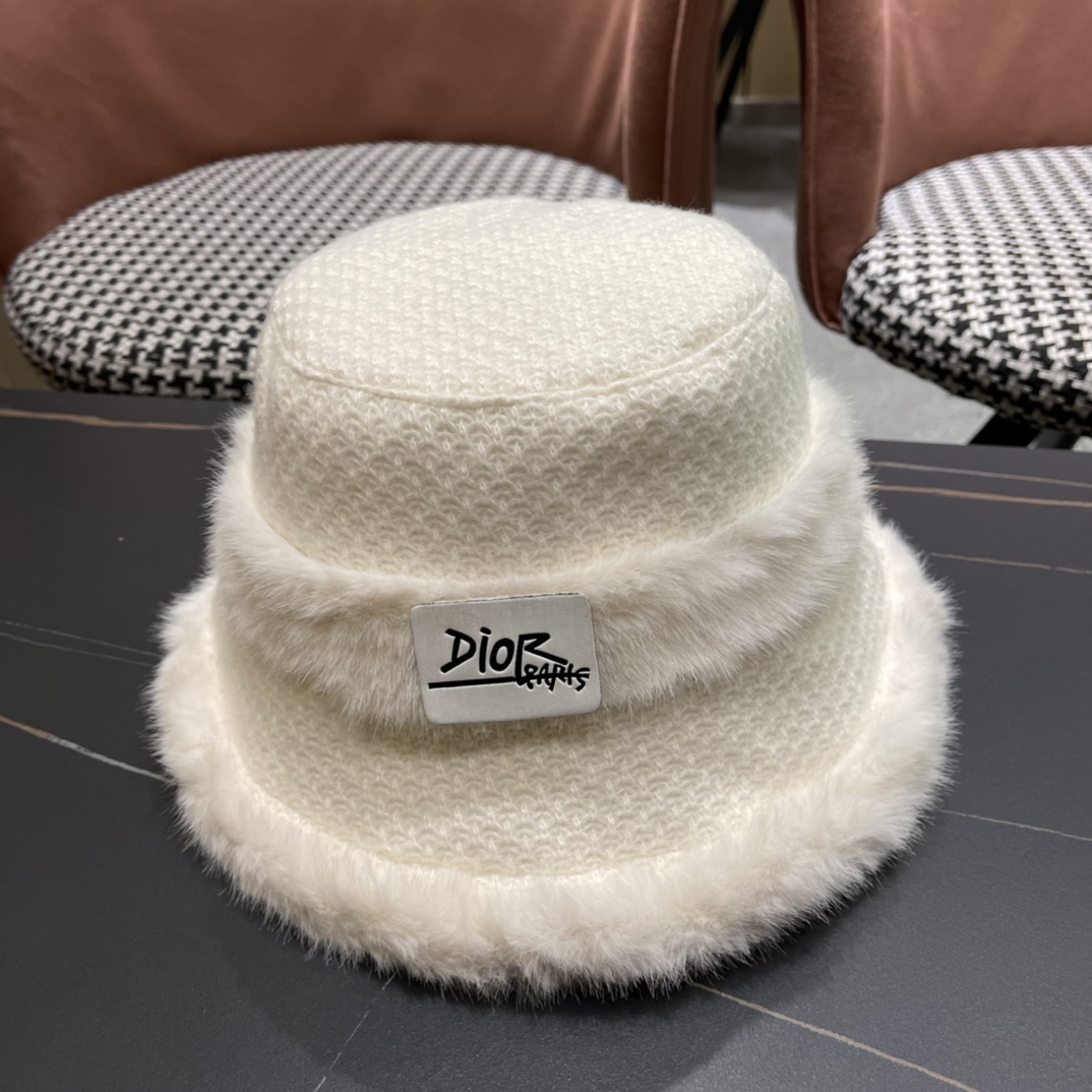TOP Christian Dior Plush Fisherman's Hat - 3 Colour