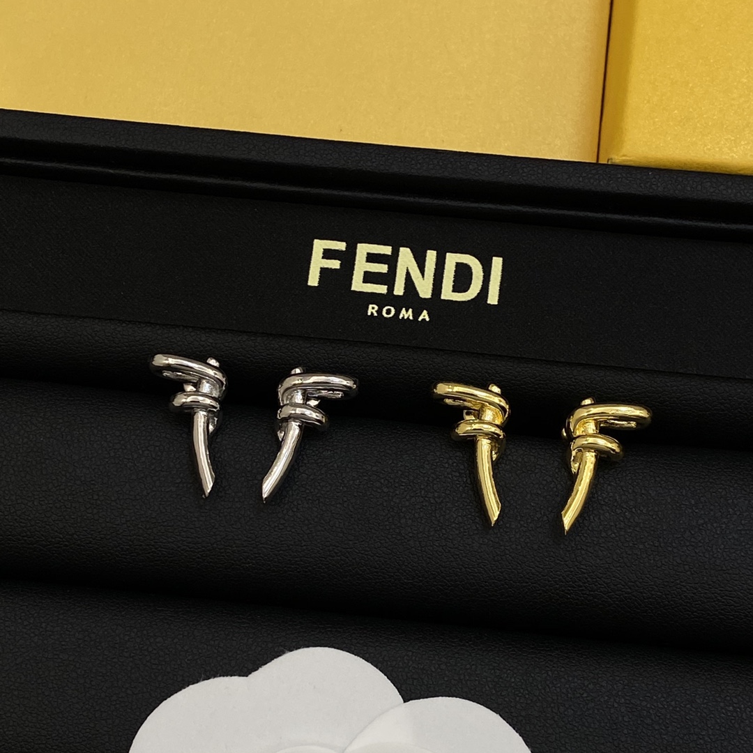 TOP FENDI Earrings - 2 Color