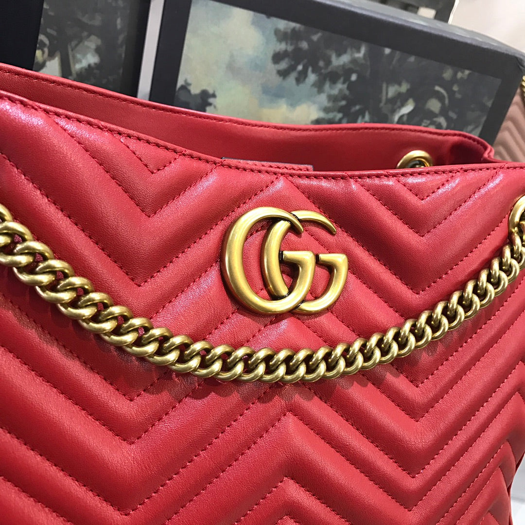 TOP GUCCI GG Marmont Chain Shoulder Bag - Red