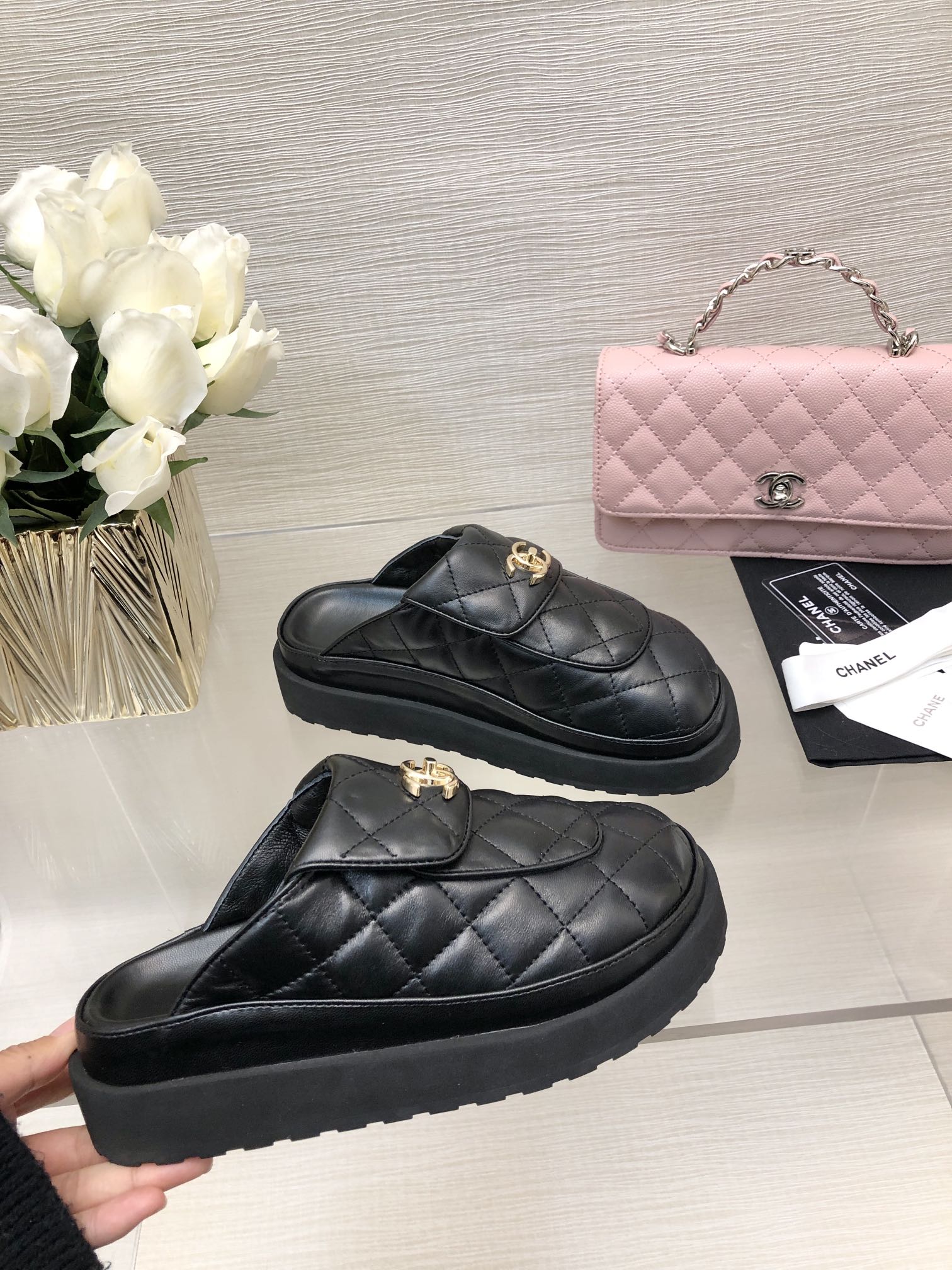 TOP CHANEL  Birkenstock Slippers - 3 Color