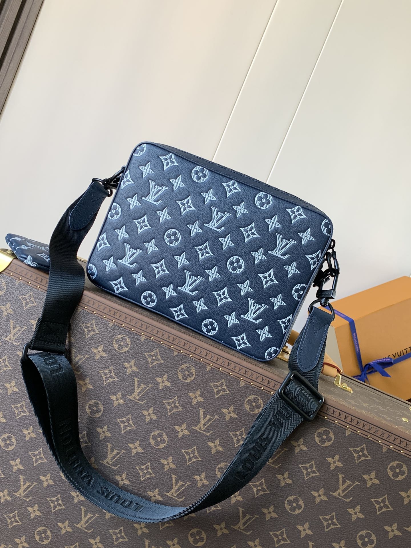 TOP Louis Vuitton LV Trio Messenger Bag 25x18.5x7cm - 3 Color