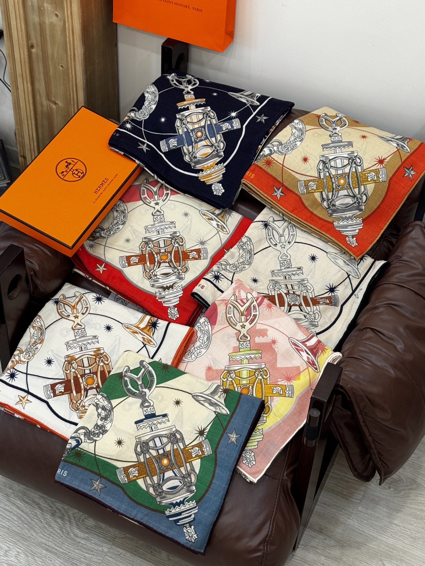 TOP HERMES Square Silk and Wool Scarf 140x140cm - 7 Colors