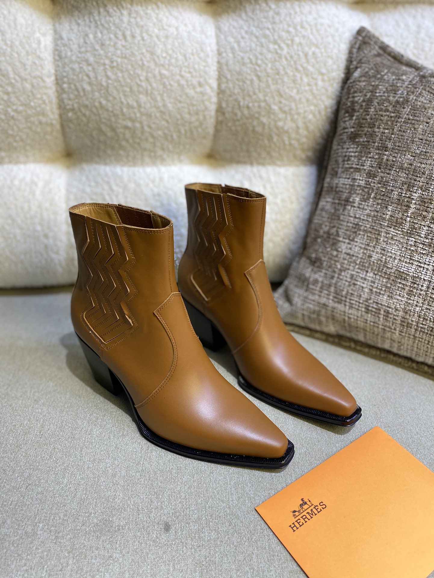 TOP HERMES 7cm High Heel Cowhide Boots - 2 Colors