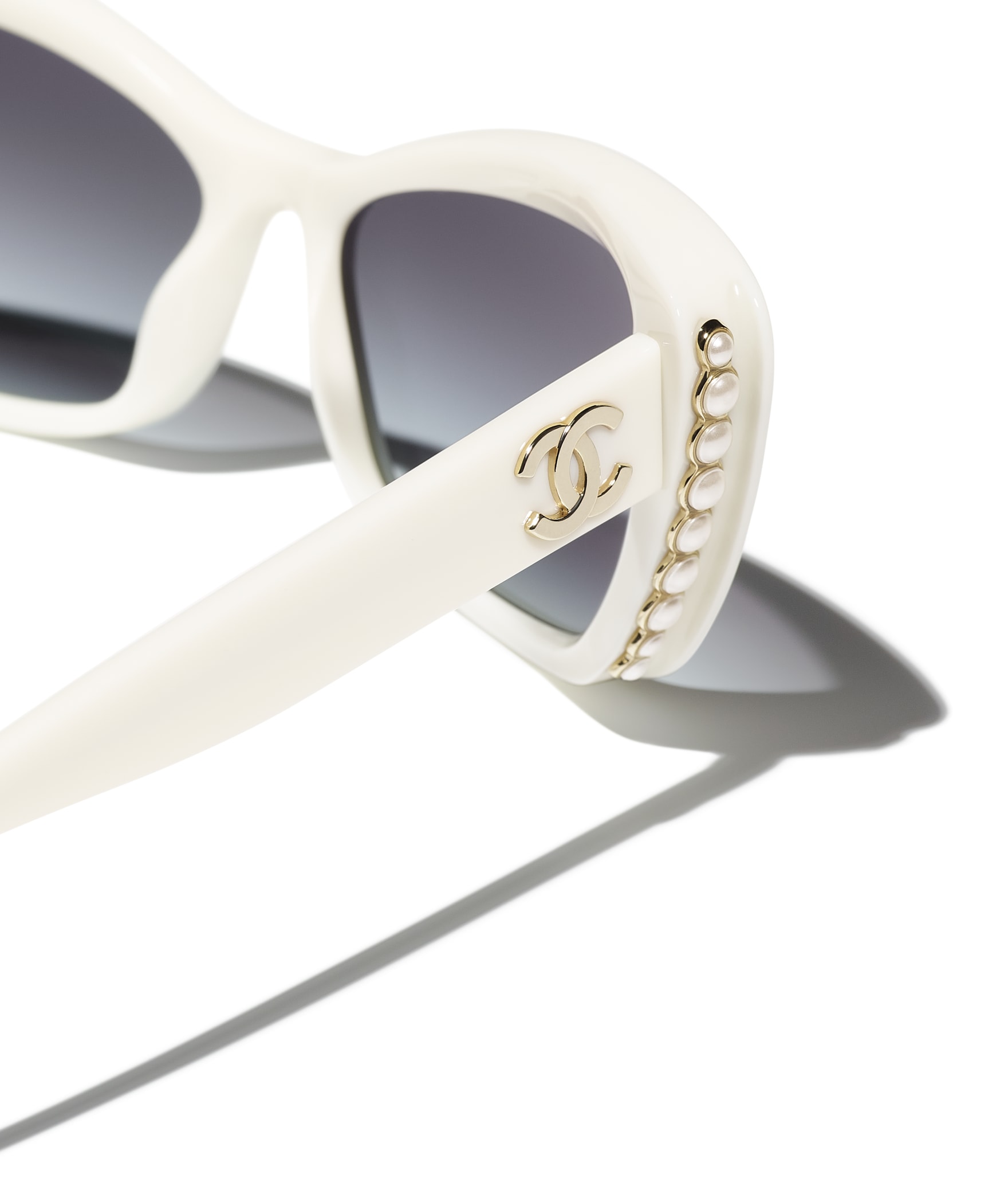 CHANEL Cat Eye Sunglasses A71491X08222S