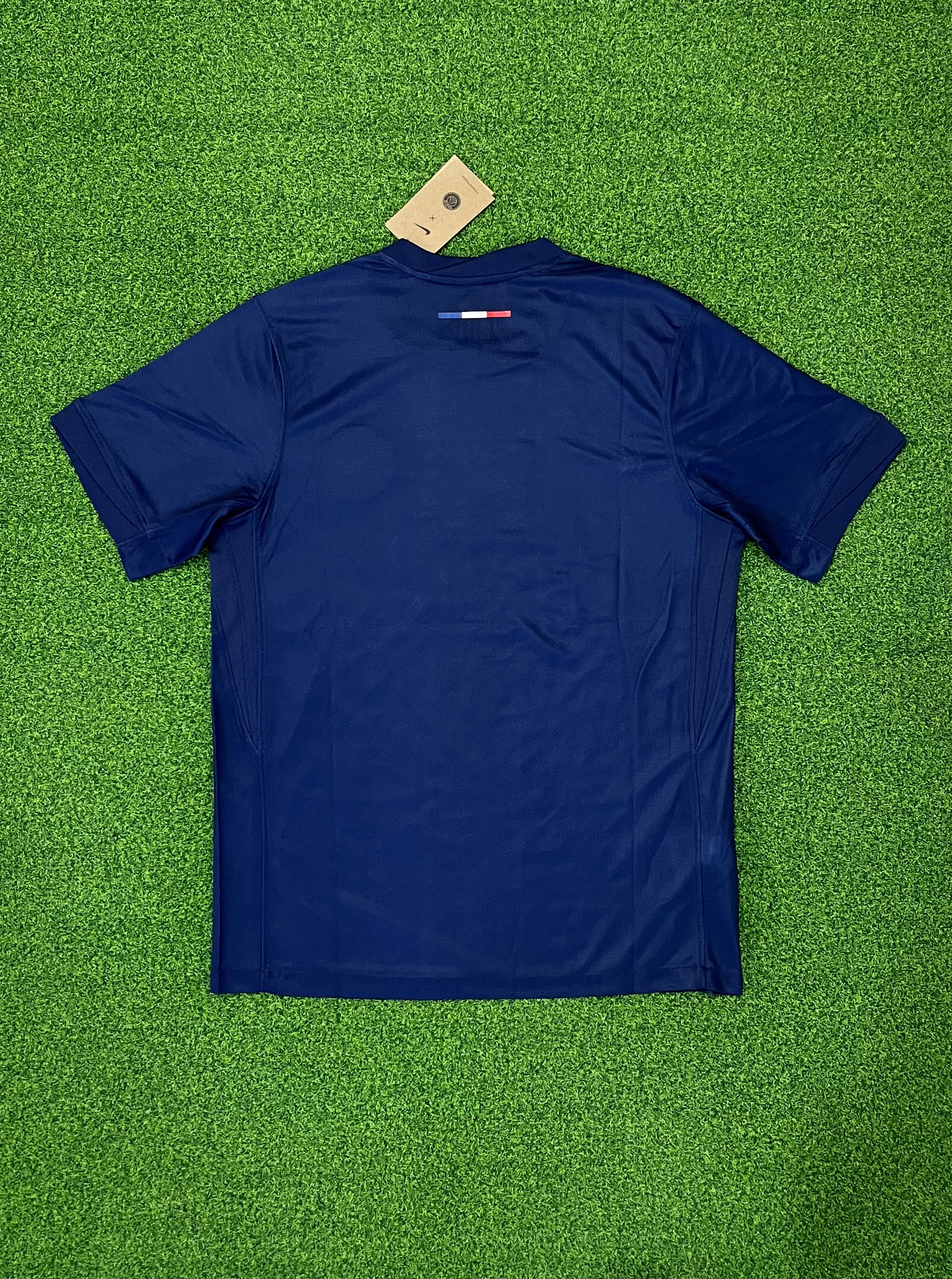 2425 Paris home  jersey.Player embroidery version