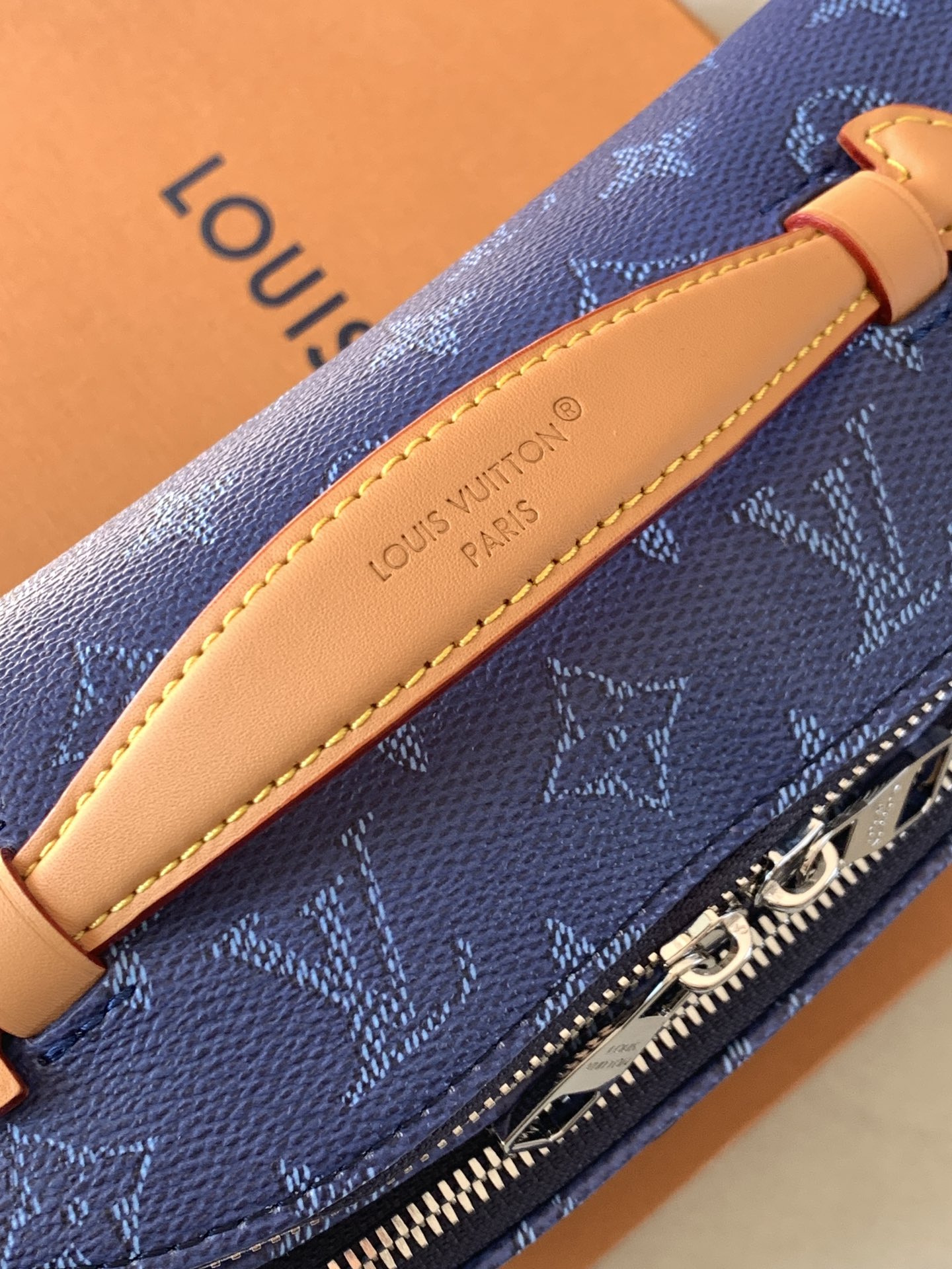 TOP Louis Vuitton LV Monogram Shadow Rush Bag Calfskin 30x15x8cm - 2 Colour