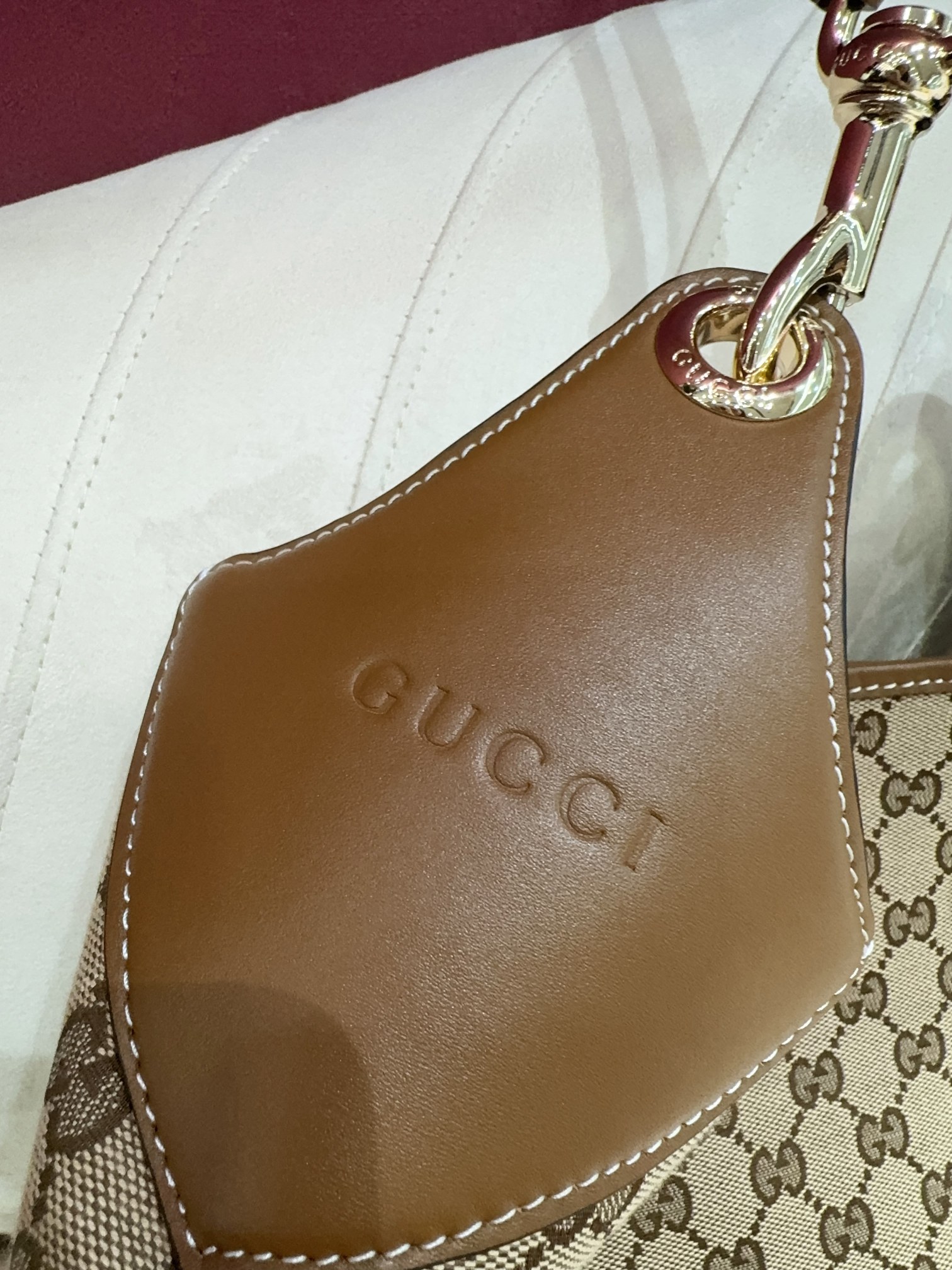 TOP GUCCI GG Body Medium Shoulder Bag 49 x 46 x 4cm - Brown