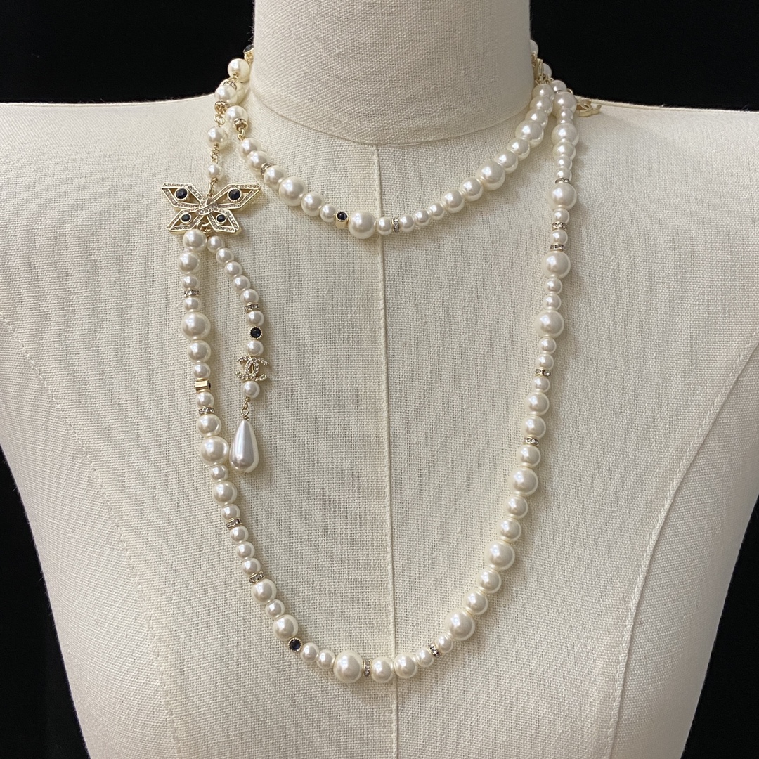 TOP CHANEL CC Pearl Necklace - Gold