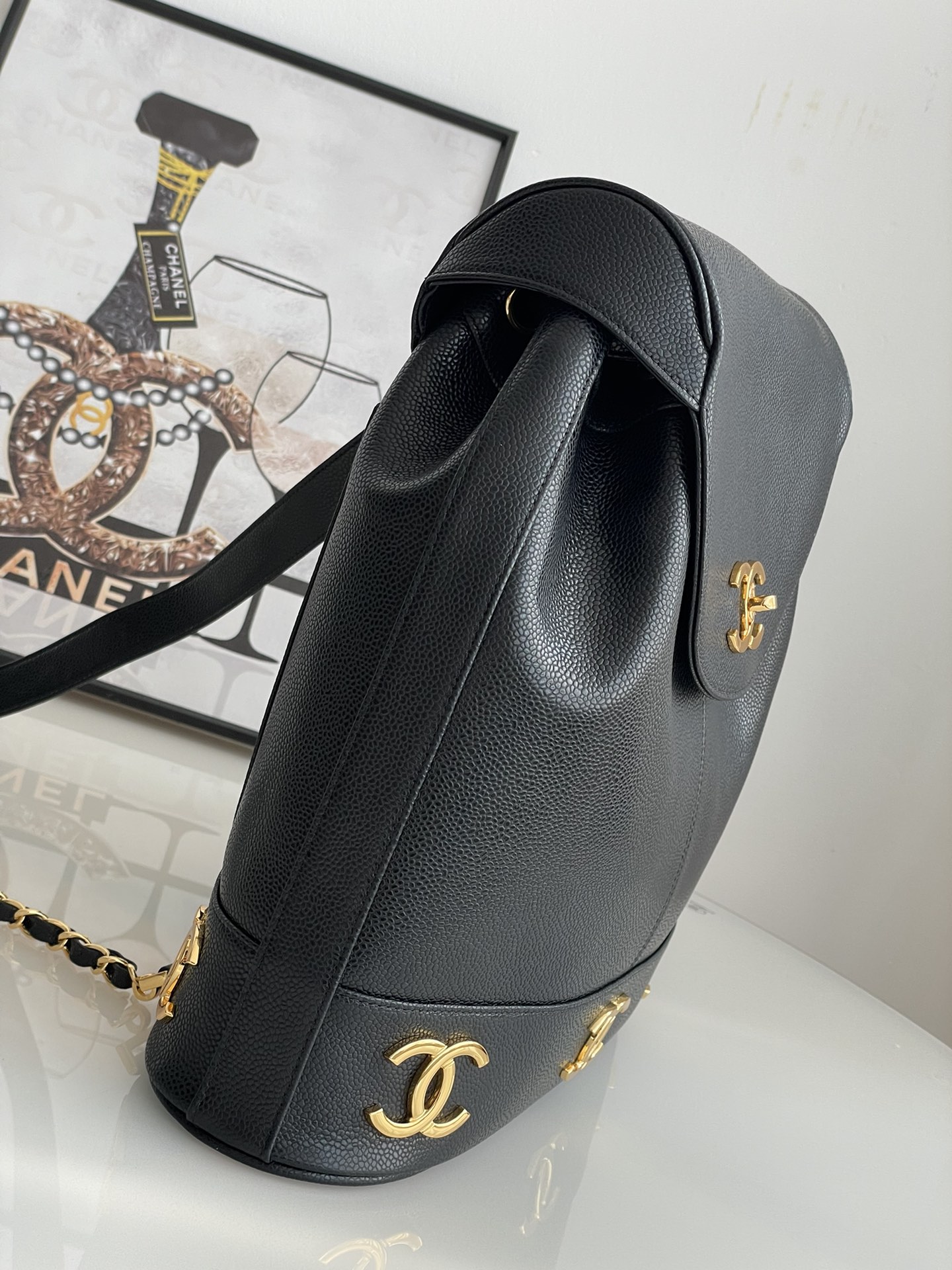 TOP CHANEL 1994 Vintage CC Backpack 31×11×34 cm -Black