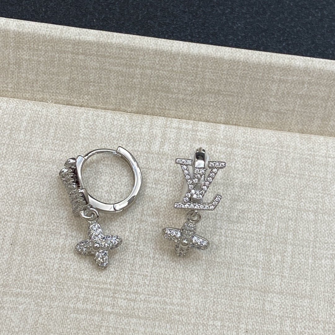 TOP Louis Vuitton LV Earrings - 2 Color