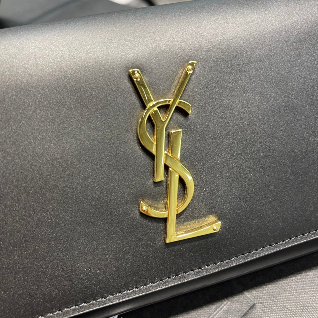 TOP Yves Saint Laurent YSL Kate Belt Bag - Black