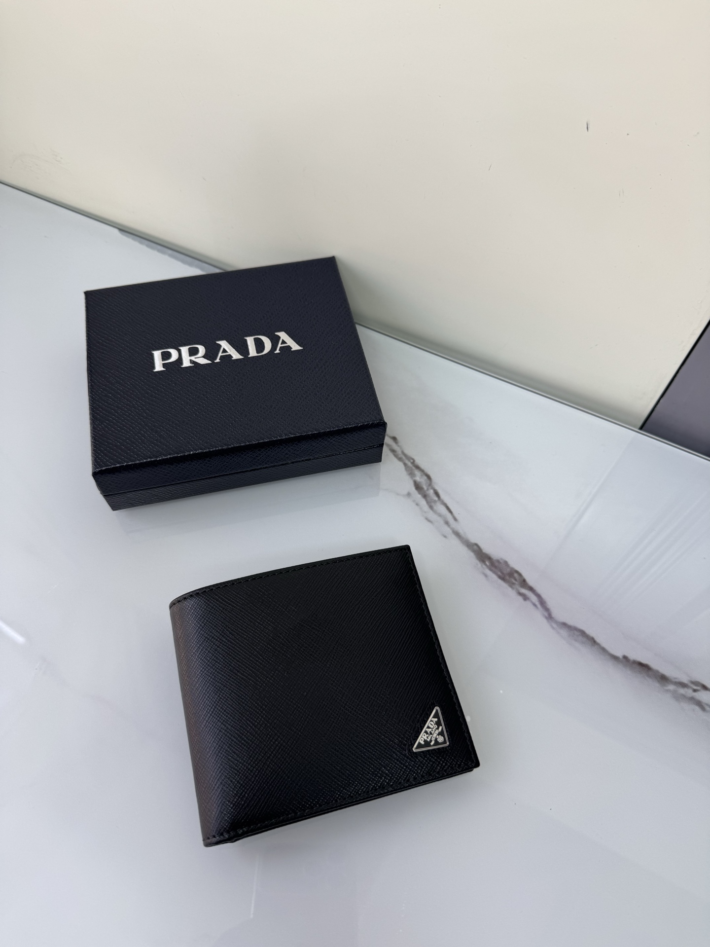 TOP PRADA Short Wallet 11x9.5cm - Black