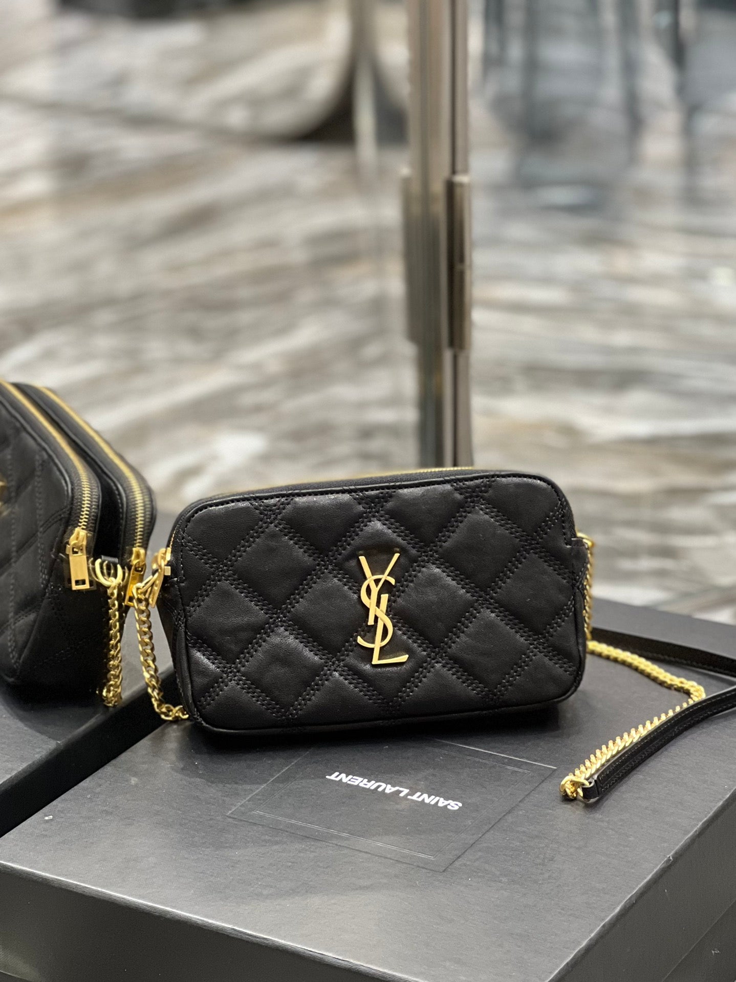 TOP Yves Saint Laurent YSL Beckly Double Zip Pouch Bag - Black GHW