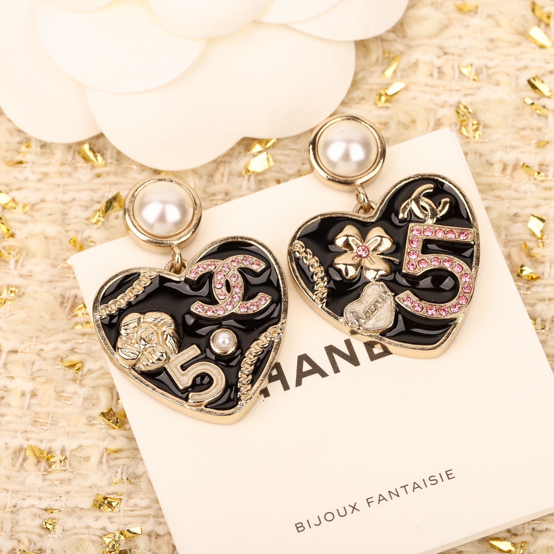 TOP CHANEL New Style Heart Earring-2 Colors