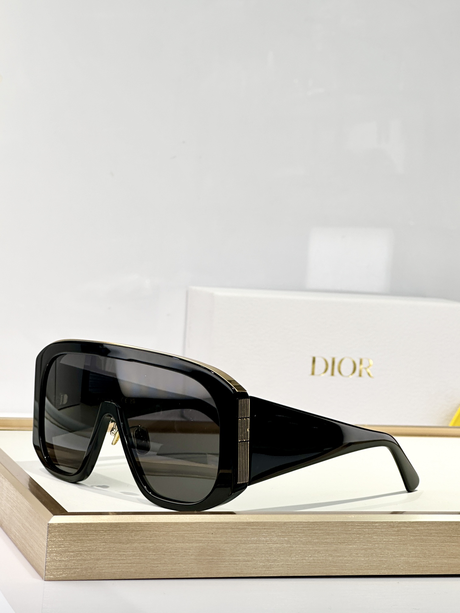 TOP Christian Dior Sunglasses - 9 Color