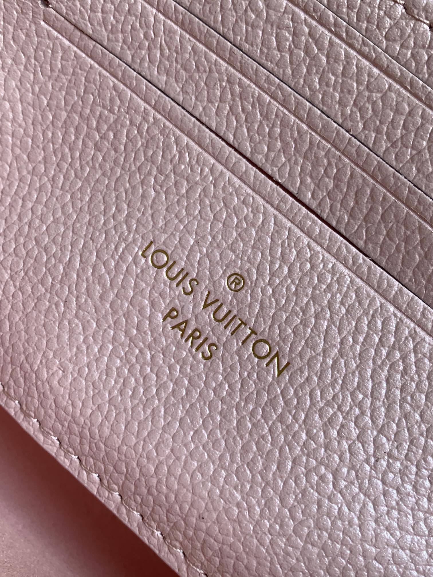 TOP Louis Vuitton LV Nano Madeleine Bag Monogram Empreinte Leather 21× 12.5 × 6cm - Pearl Pink
