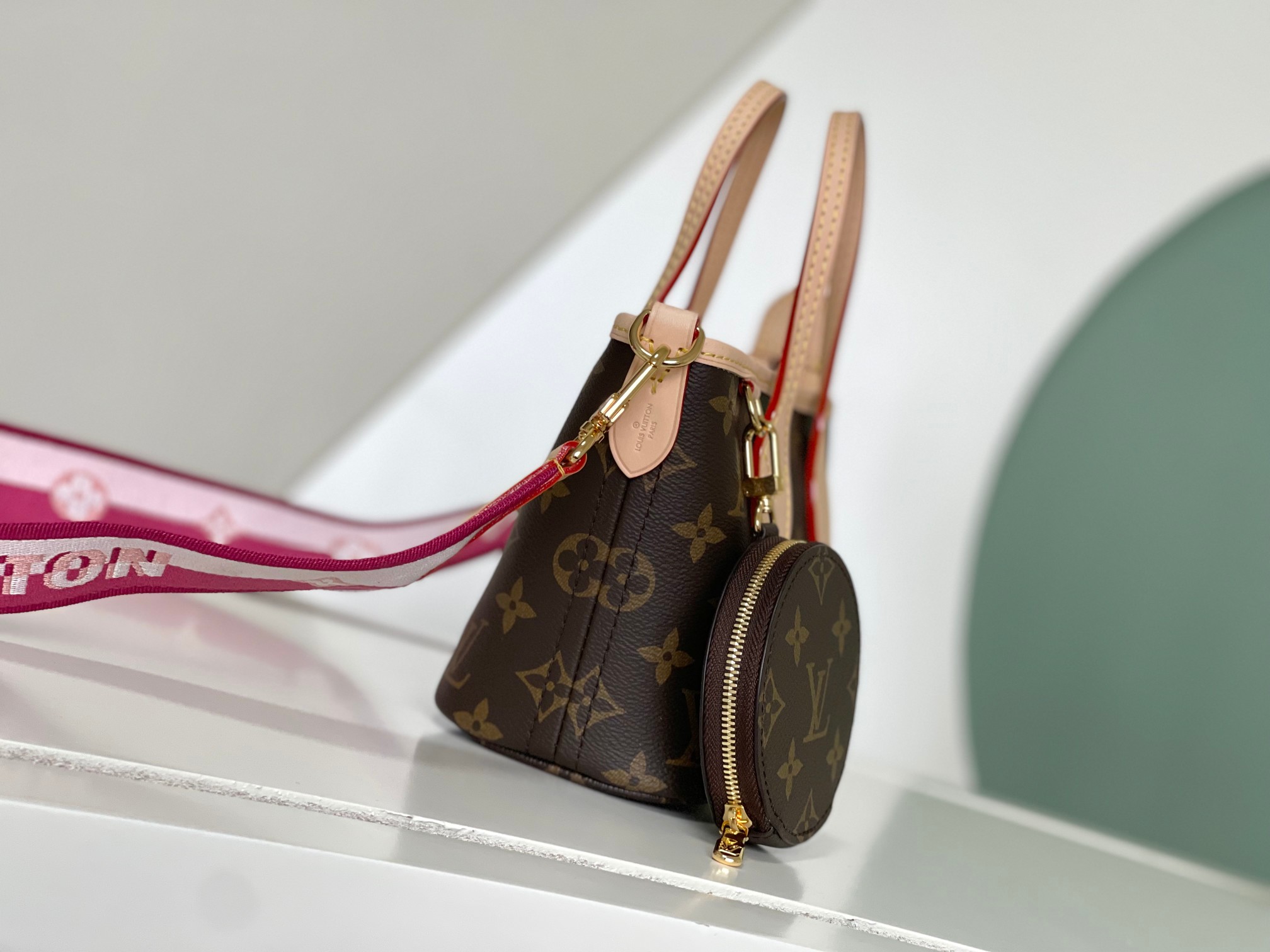 TOP Louis Vuitton LV Mini Shopping Bag Series New Handbag 24x9x14cm - Fuchsia