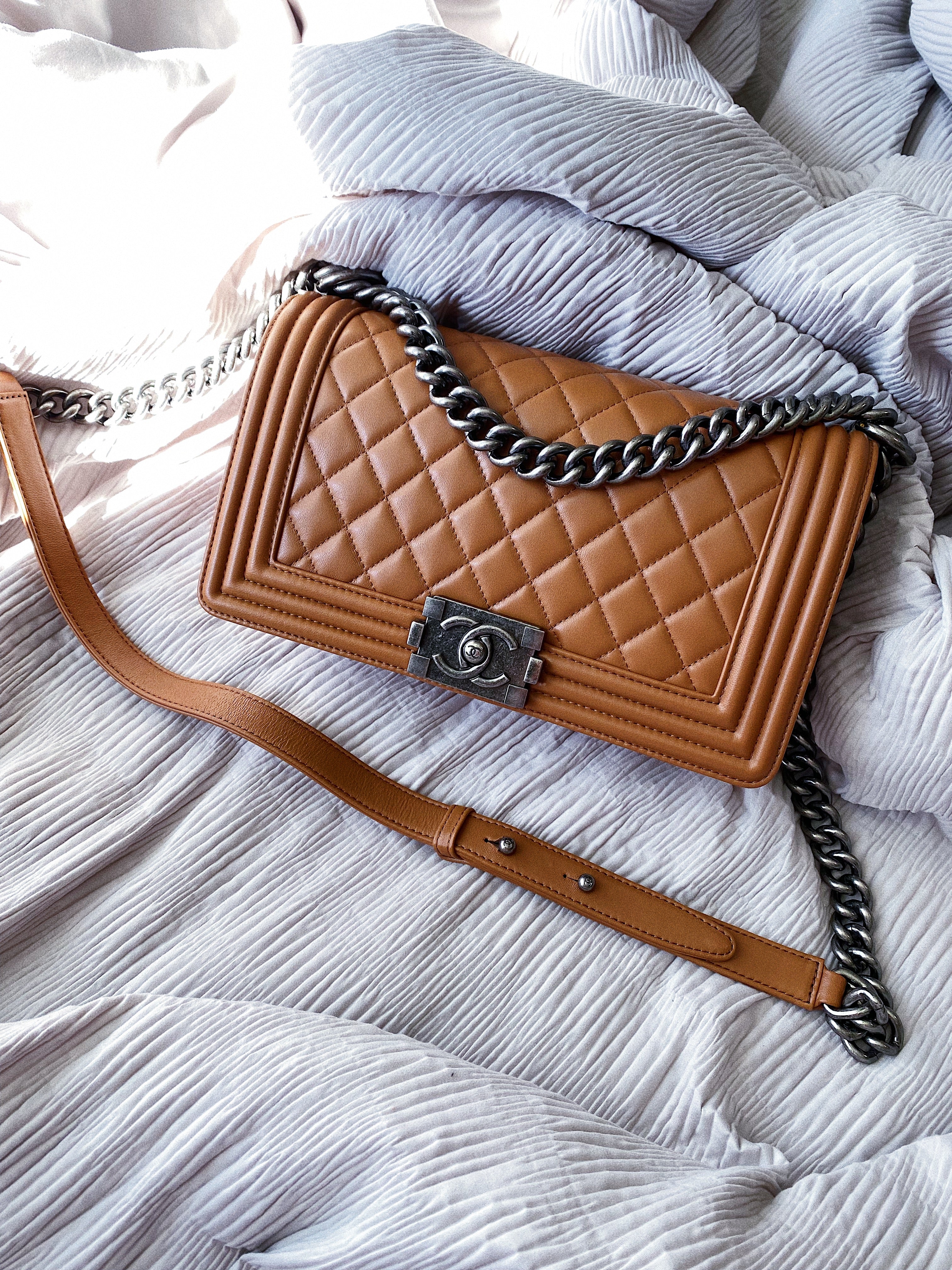 TOP CHANEL Boy Bag Quilted Medium 25cm - Brown & SHW