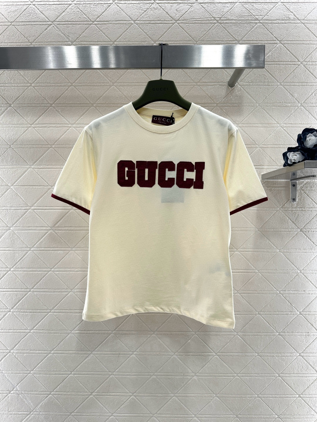 TOP GUCCI T-Shirt - Beige