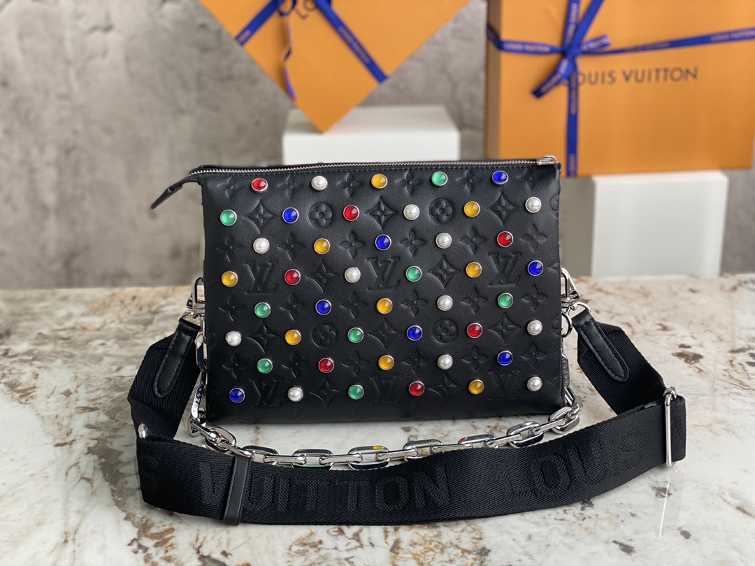 TOP Louis Vuitton LV Coussin Bag Vuittamins Capsule Collection 26x20x12cm - Black