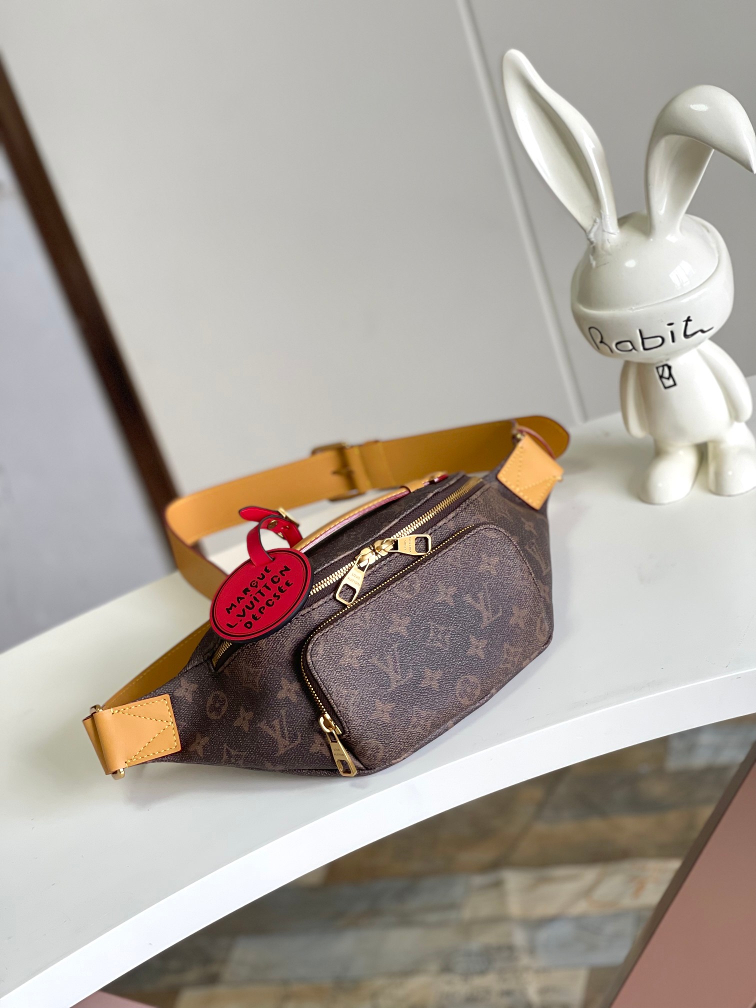 TOP Louis Vuitton LV Rush Bumbag Bag 30 x 15 x 8 cm - Brown