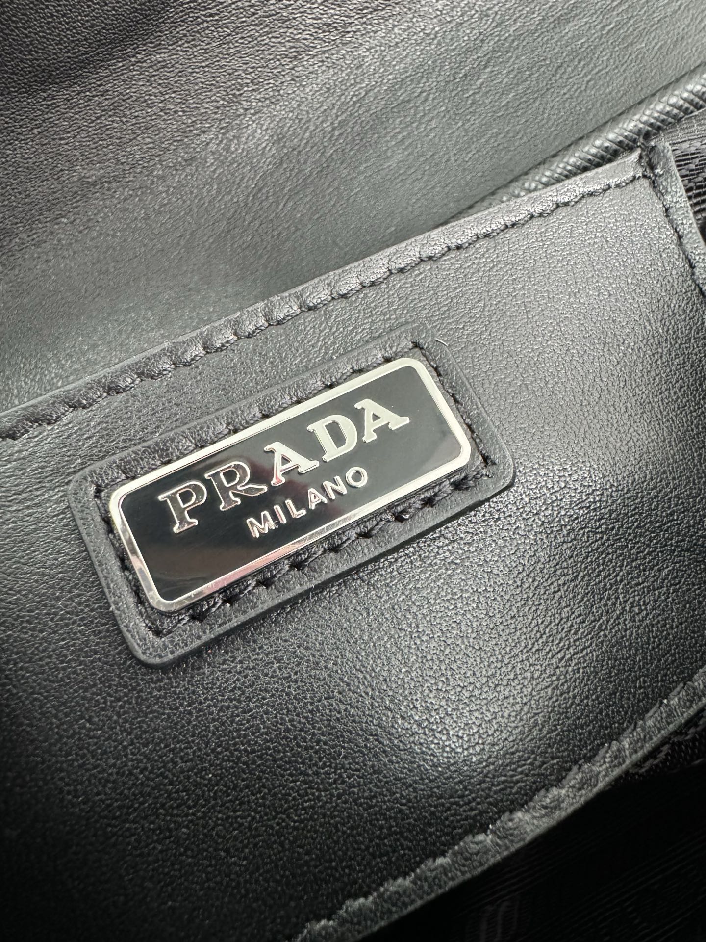 TOP PRADA Messenger Bag Re-Nylon 20*15.5*4cm - Black