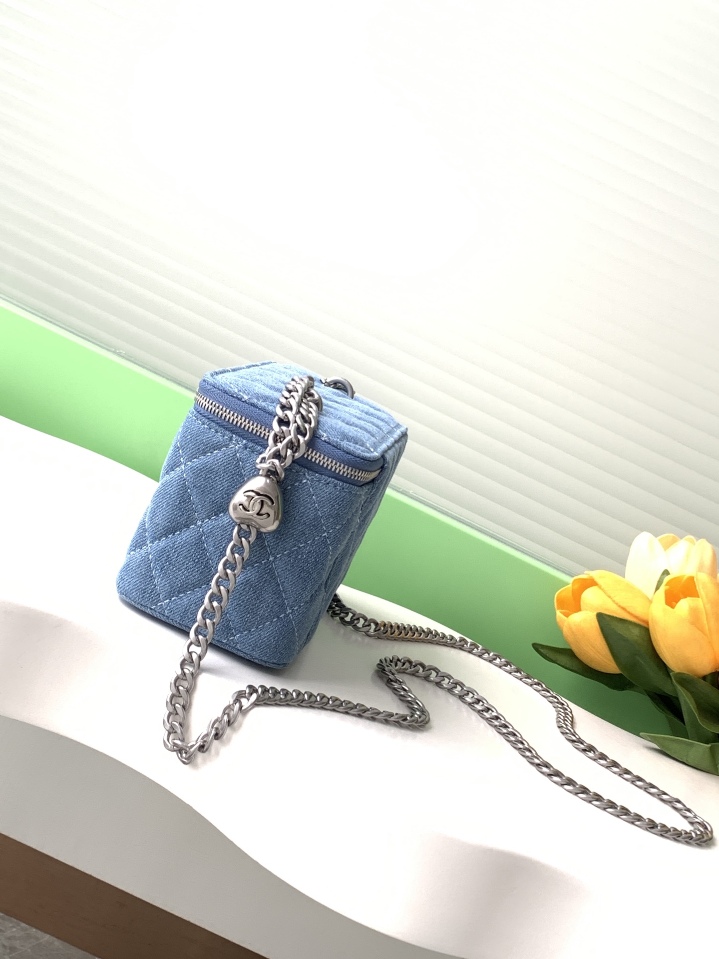 TOP CHANEL Vanity Case Denim with Heart Shape Adjustable Buckle 8.5x11x7cm/9.5x18x8cm - Blue