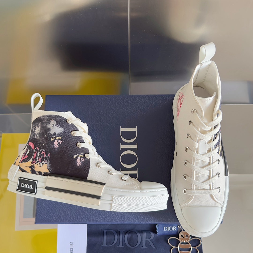 TOP Christian Dior B23 High Top Sneakers - White