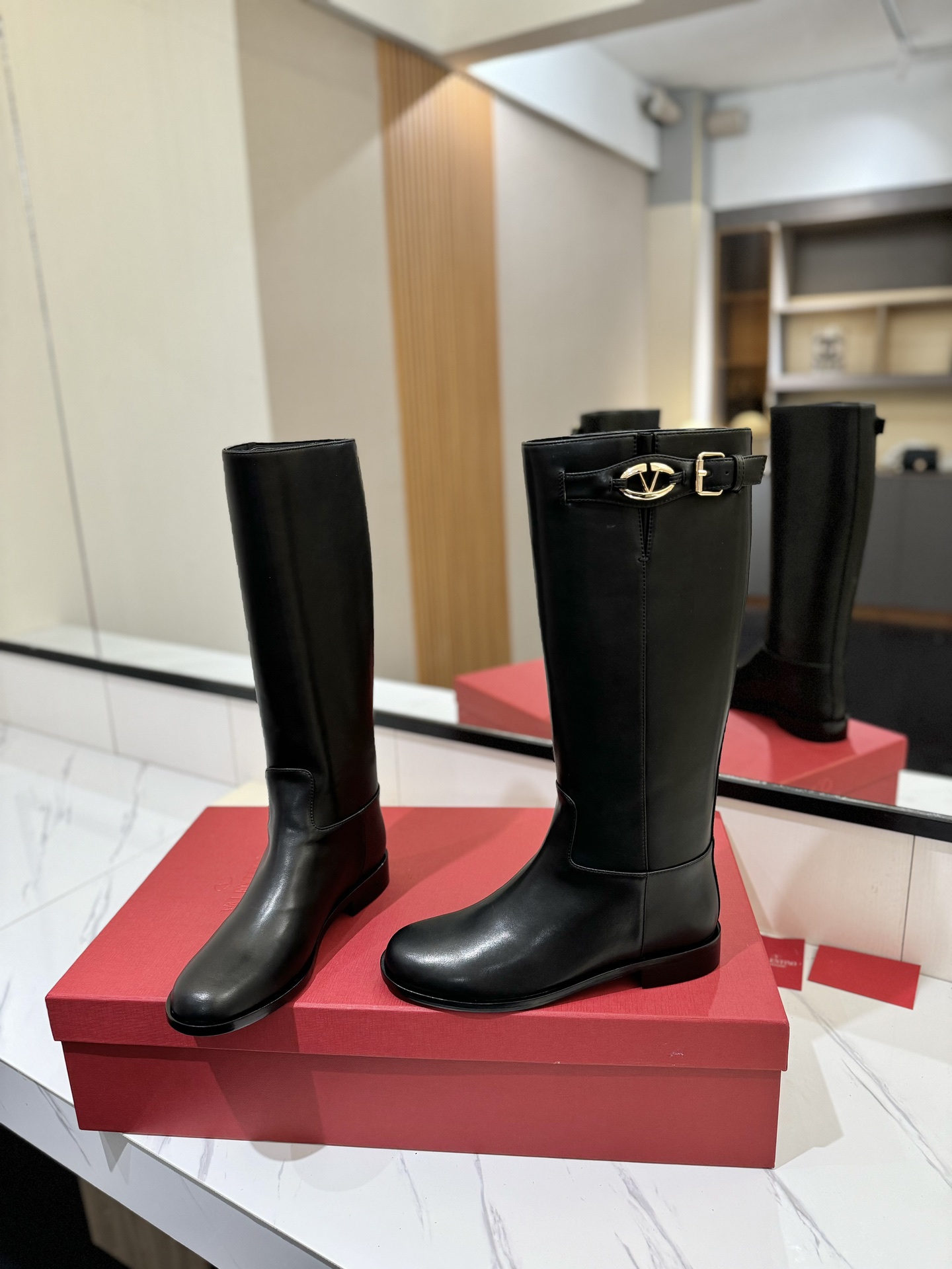 TOP VALENTINO GARAVANI Kelly Jumping Boots  - 4 Color