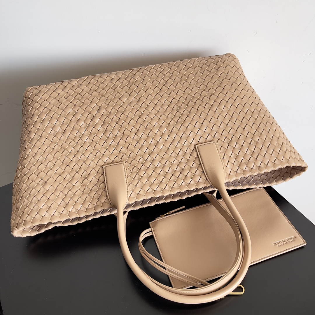 TOP Bottega Veneta BV Large Cabat Bags - Flesh pink