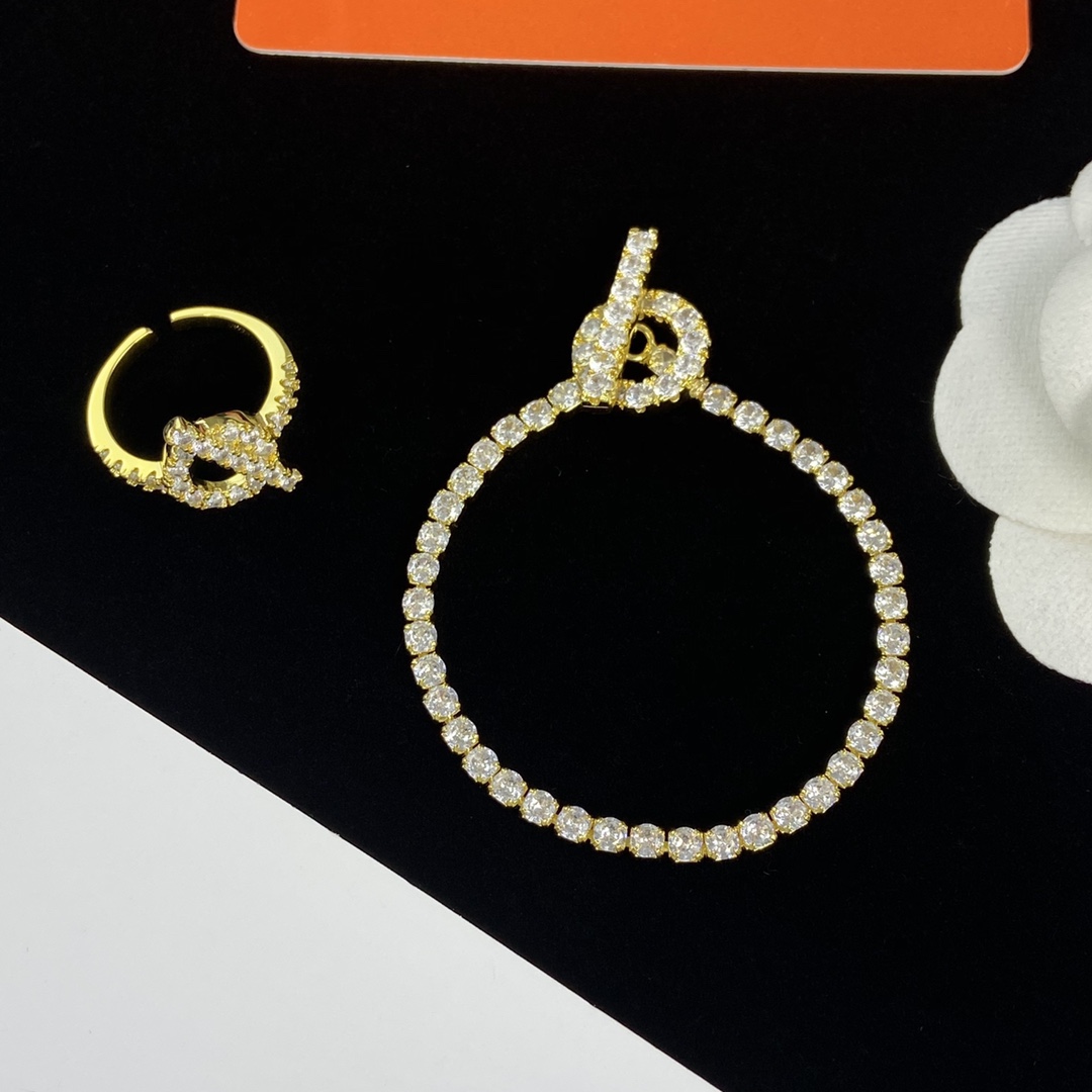 TOP HERMES Necklace Earrings Bracelet Ring Set - Gold