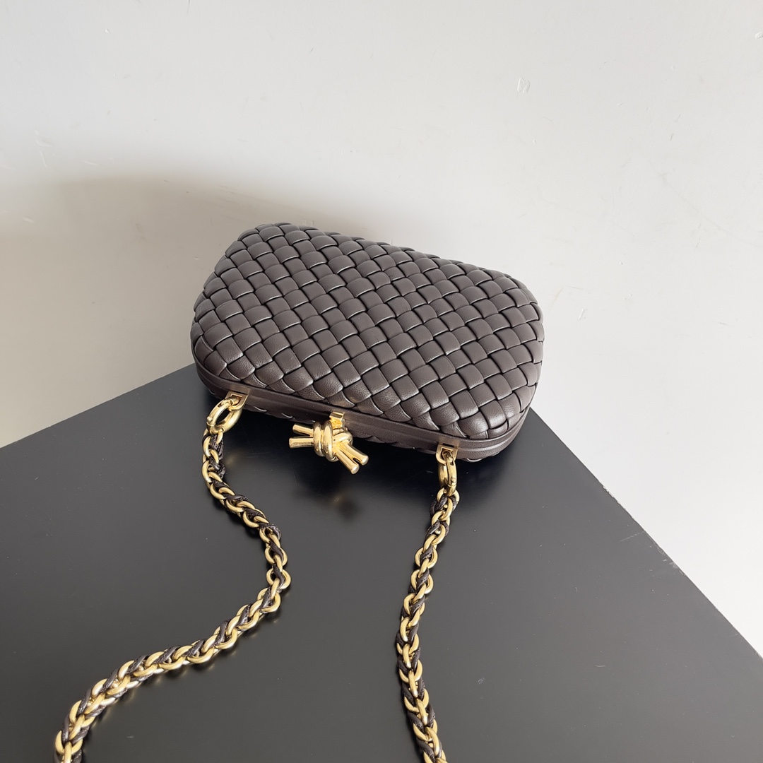 TOP Bottega Veneta BV Knot Bag with Chain 19x11.5x5cm - Brown