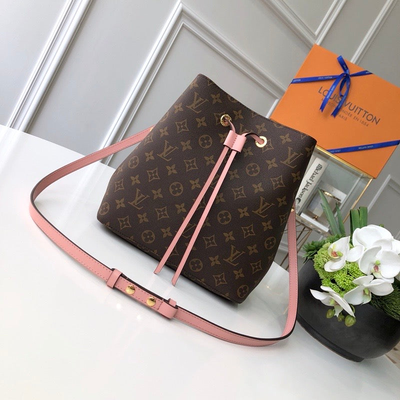 TOP Louis Vuitton LV  Noe Monogram Bag 26/26/17.5CM - Pink