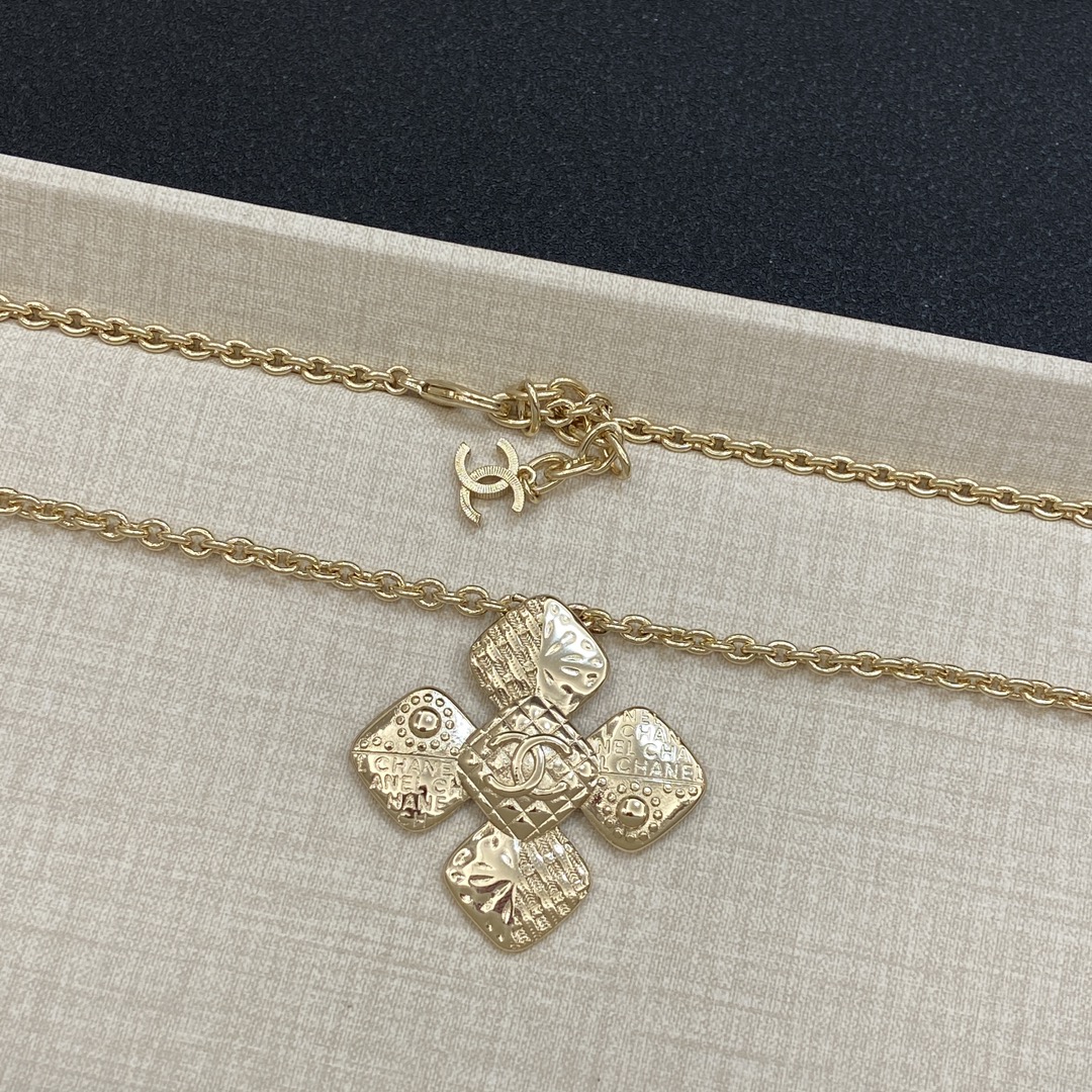 TOP CHANEL Necklace - Gold