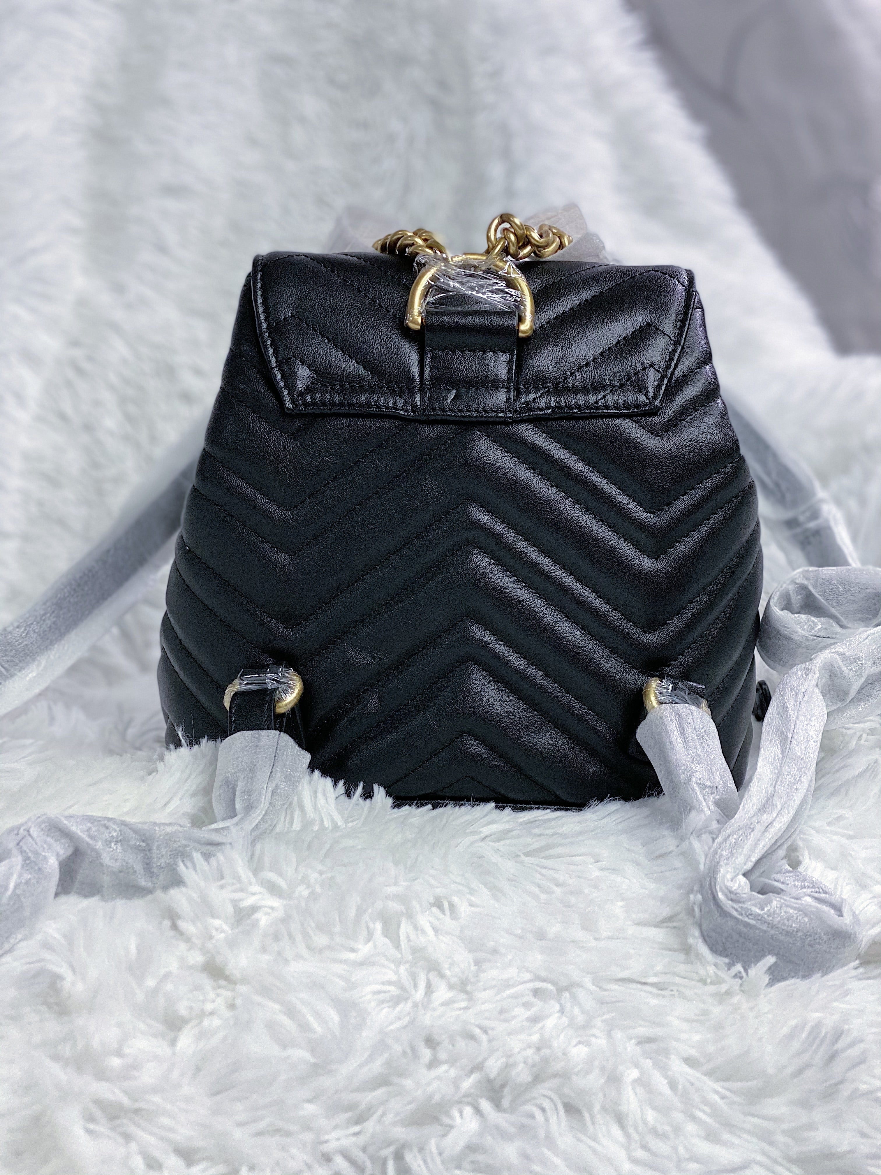 TOP GUCCI GG Marmont Backpack with Tags Matelassé - BLACK