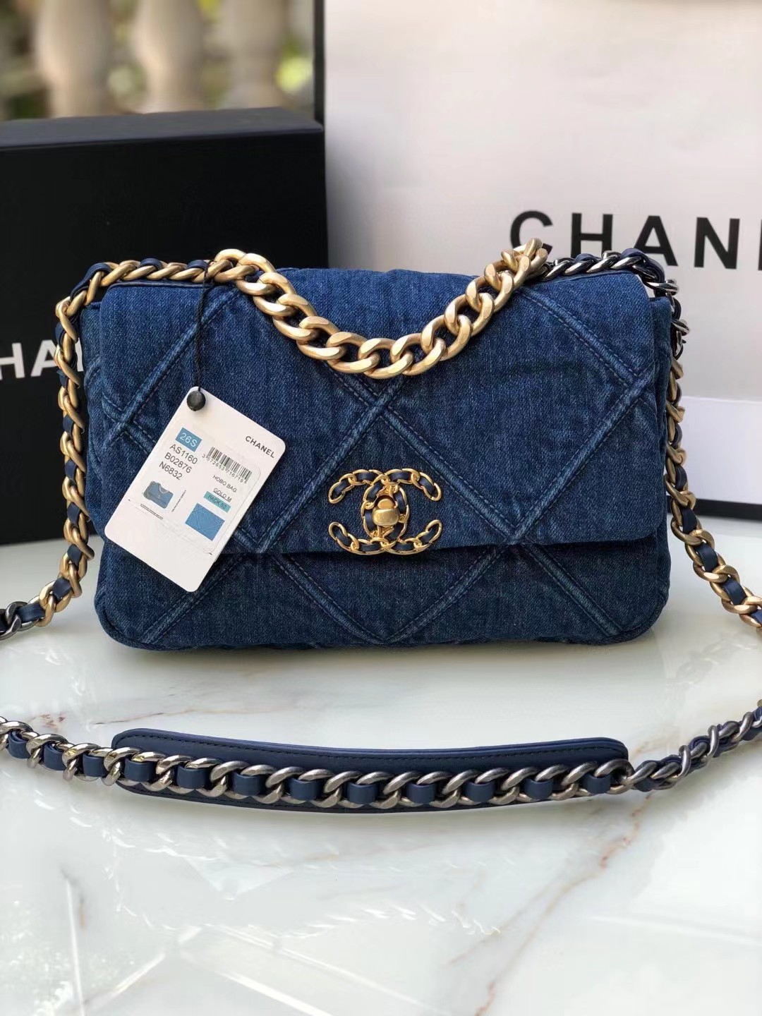 TOP CHANEL 19 Bag Denim 26cm/30cm - Blue