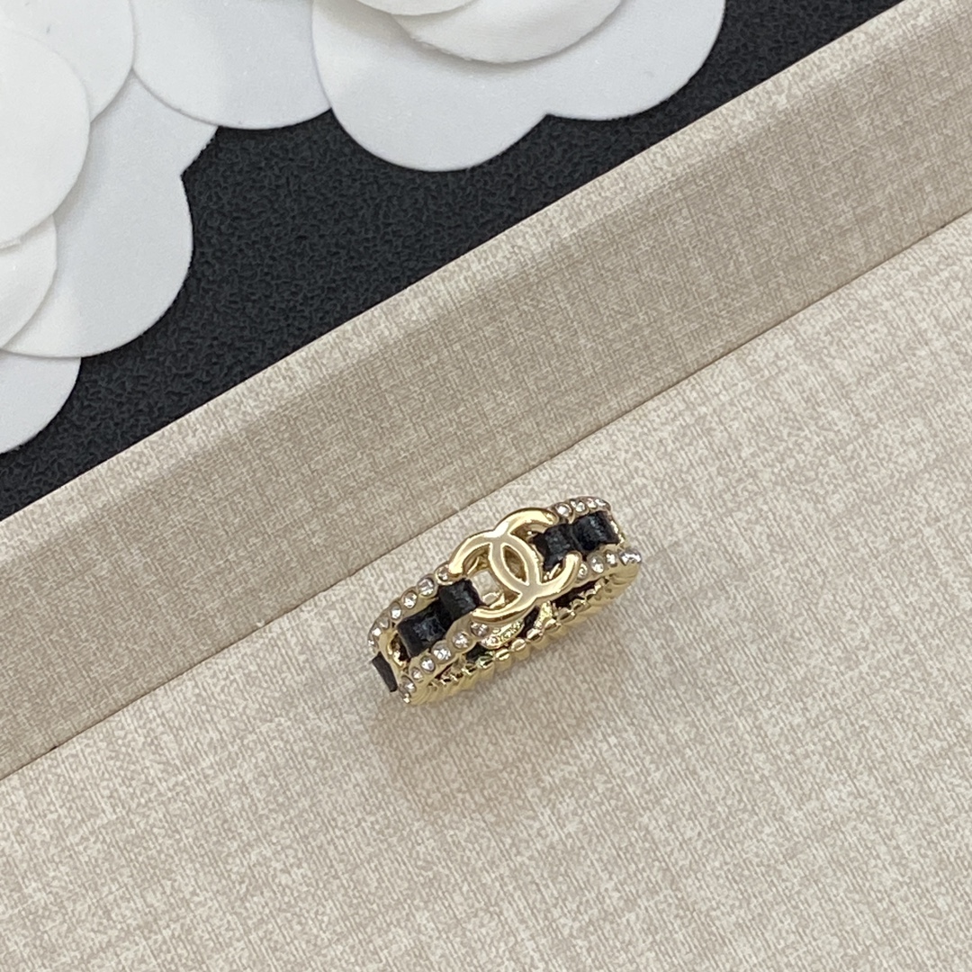 TOP CHANEL Ring - Gold