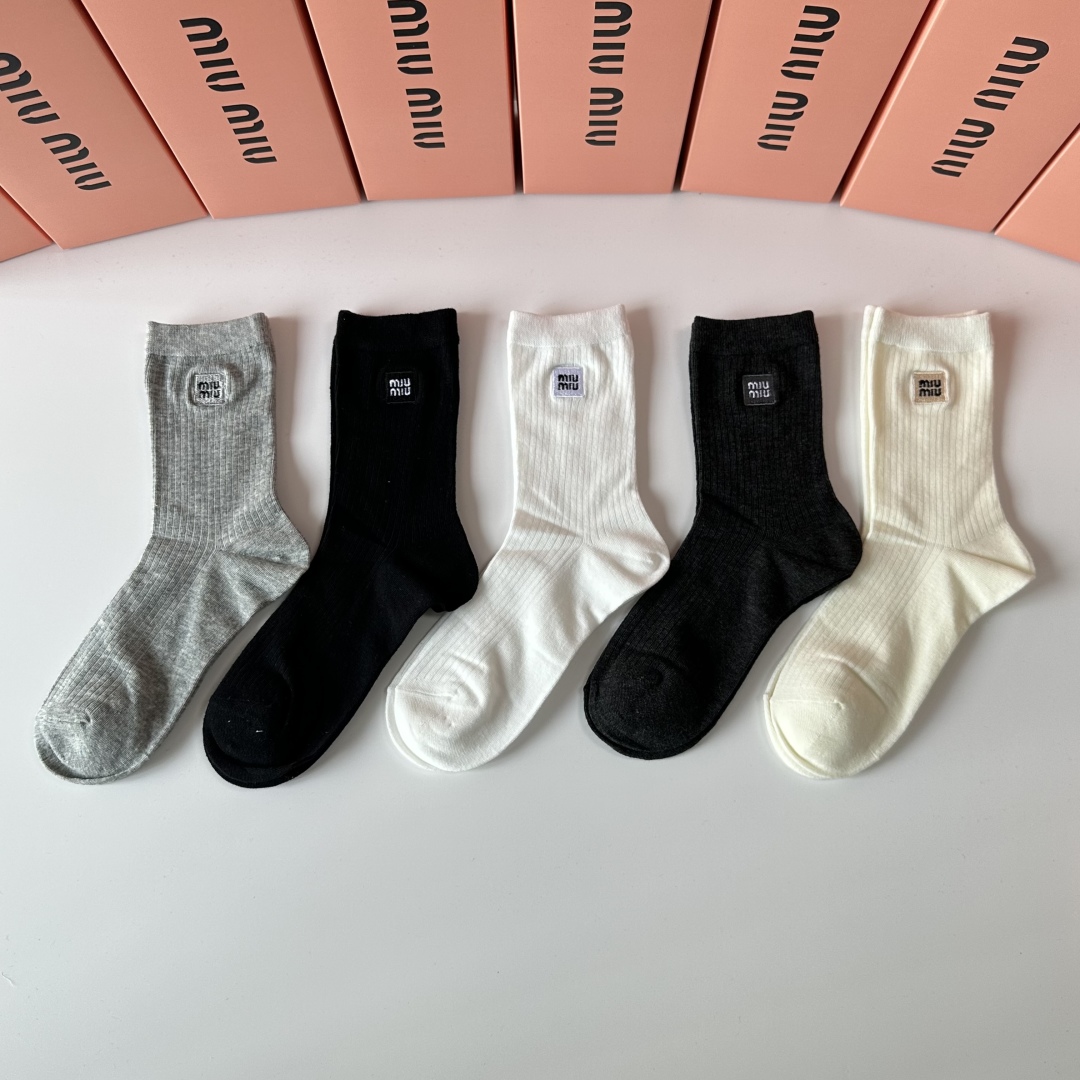 TOP Miu Miu Socks - 5 Pieces as a Set