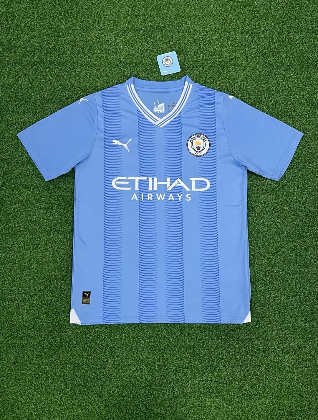 2425  Puma Manchester City Home jersey.Player embroidery version