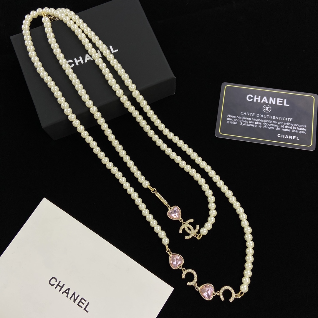 TOP CHANEL Long Pearl Necklace